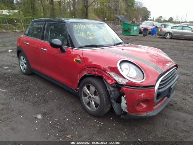 Mini Cooper hardtop 4 door (2016)