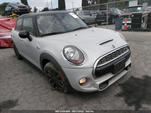 Mini Cooper hardtop 4 door (2016)