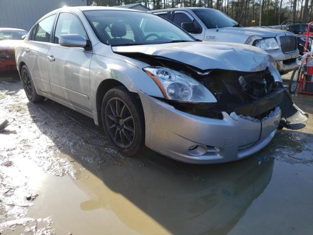 Nissan Altima bas (2010)