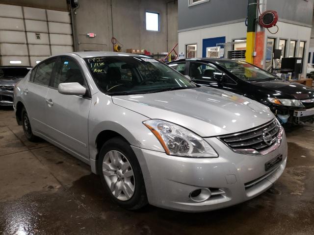 Nissan Altima bas (2010)