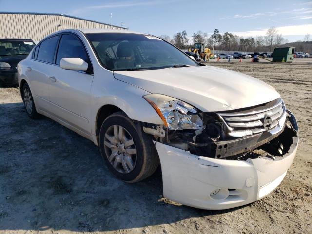 Nissan Altima bas (2010)