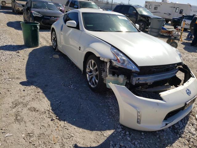 Nissan 370z base (2014)