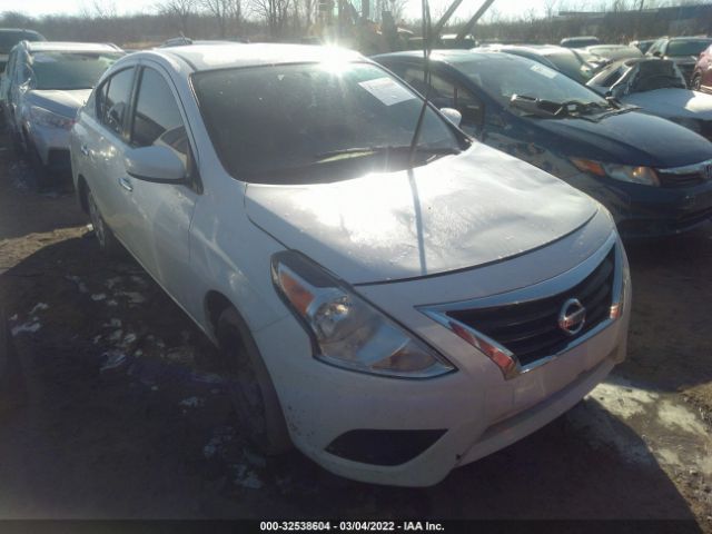 Nissan Versa sedan (2019)
