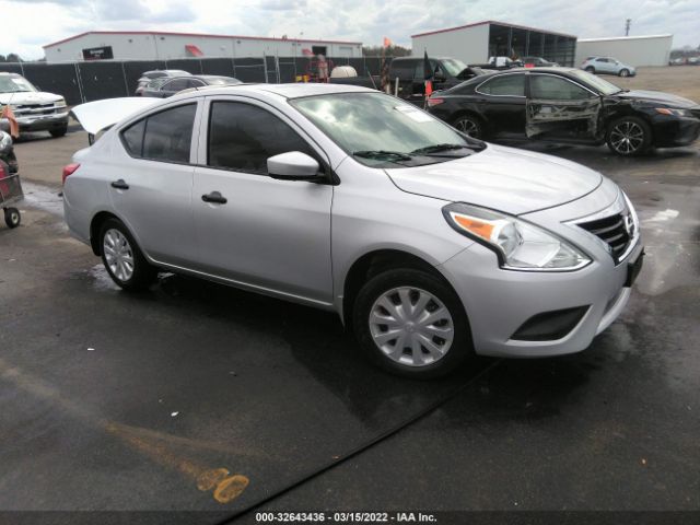 Nissan Versa sedan (2017)