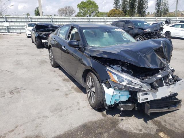 Nissan Altima sv (2021)