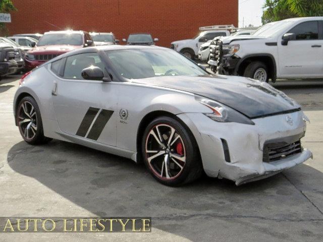 Nissan 370z base (2020)