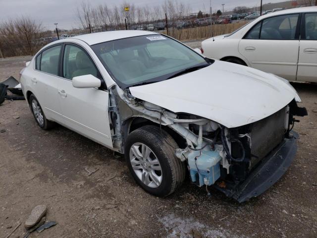 Nissan Altima bas (2011)