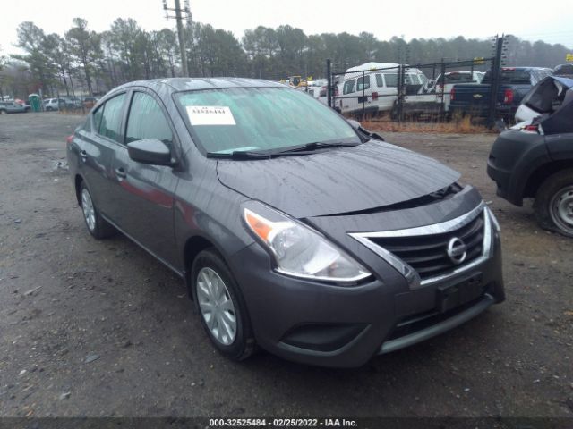 Nissan Versa sedan (2018)