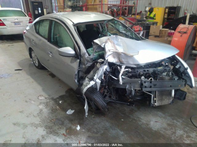 Nissan Versa sedan (2017)