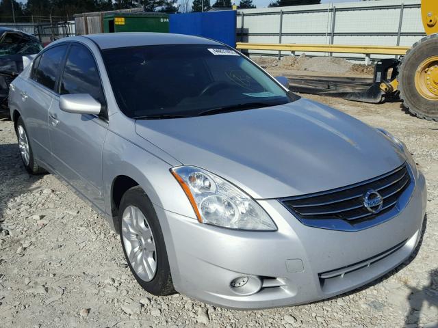 Nissan Altima bas (2011)