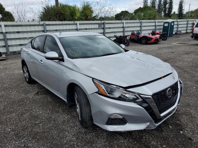 Nissan Altima s (2020)