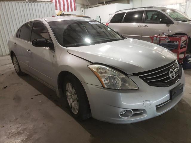 Nissan Altima bas (2010)