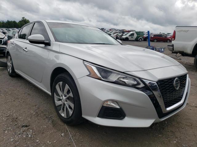Nissan Altima s (2020)
