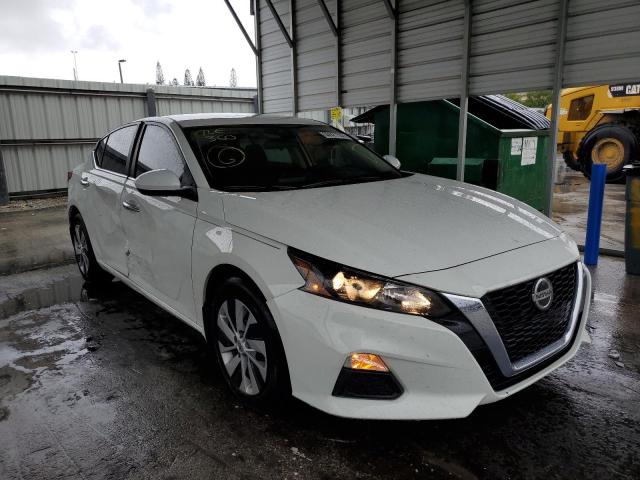 Nissan Altima s (2022)