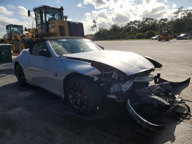 Nissan 370z base (2016)
