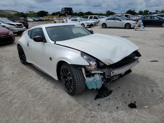 Nissan 370z base (2017)