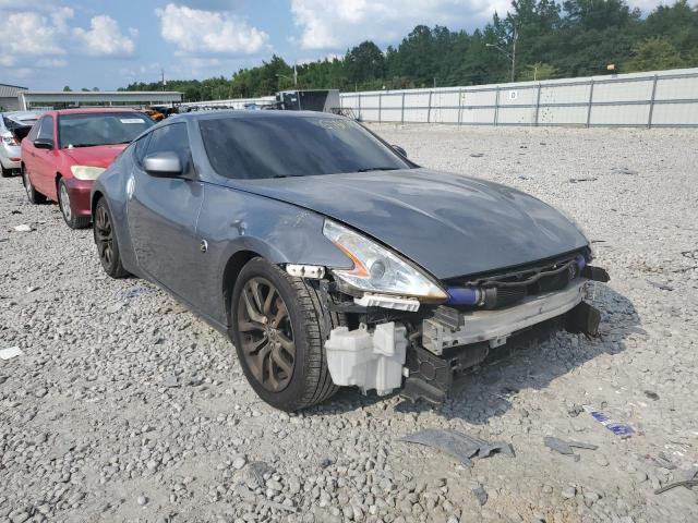 Nissan 370z base (2017)