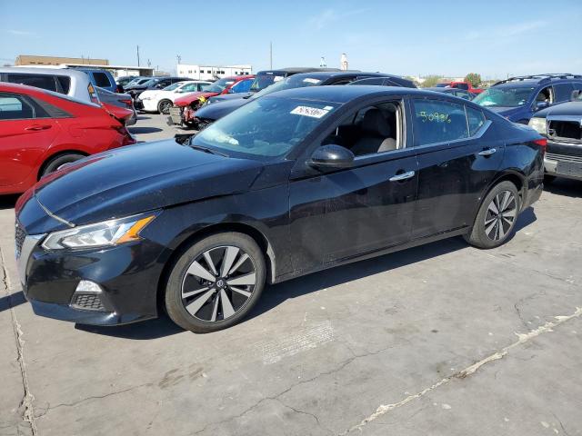 Nissan Altima sv (2021)