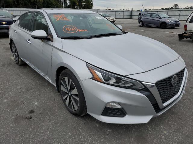 Nissan Altima sv (2021)