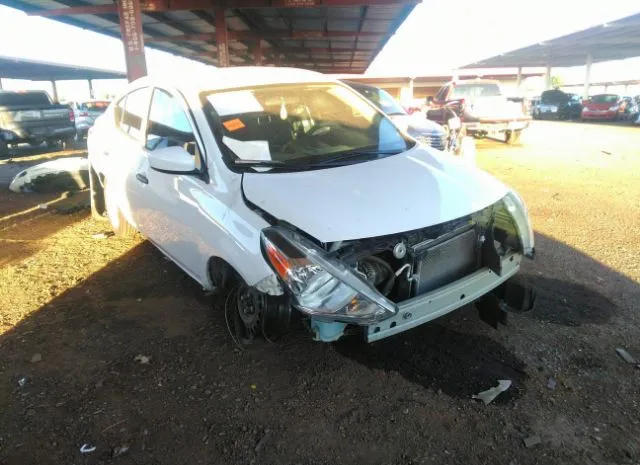 Nissan Versa sedan (2018)