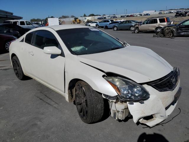 Nissan Altima s (2013)