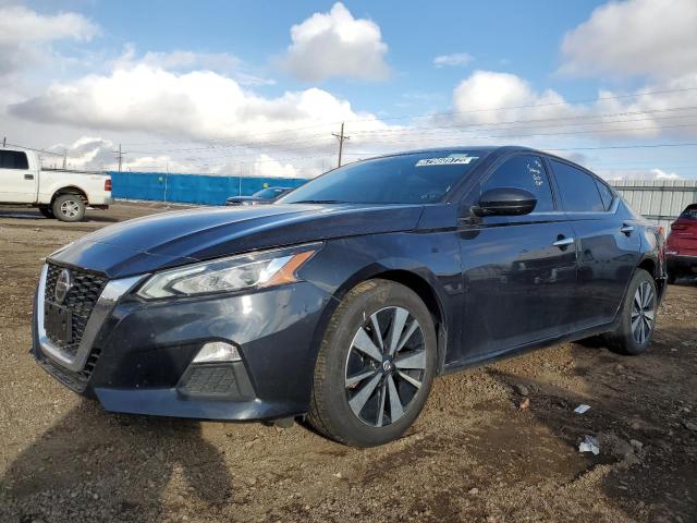 Nissan Altima sv (2021)