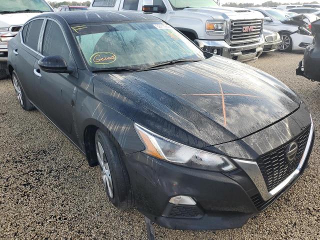 Nissan Altima s (2020)