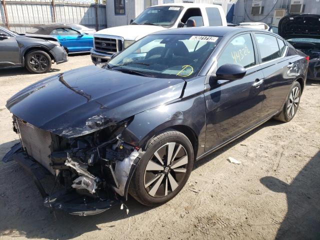 Nissan Altima sv (2021)