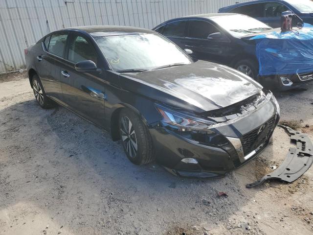 Nissan Altima sv (2022)
