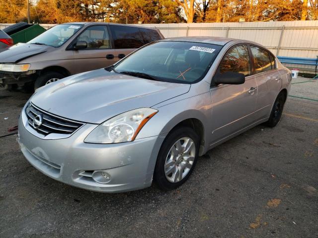 Nissan Altima bas (2010)