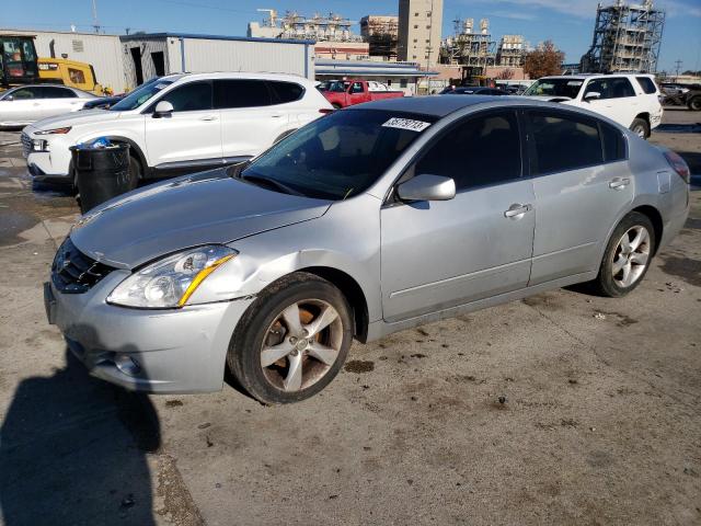 Nissan Altima bas (2010)