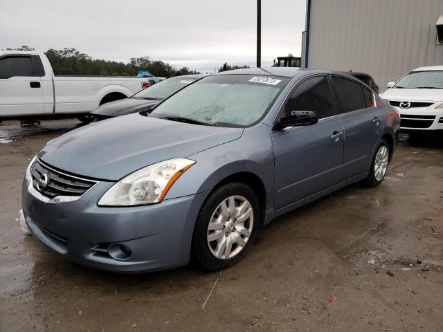 Nissan Altima bas (2010)