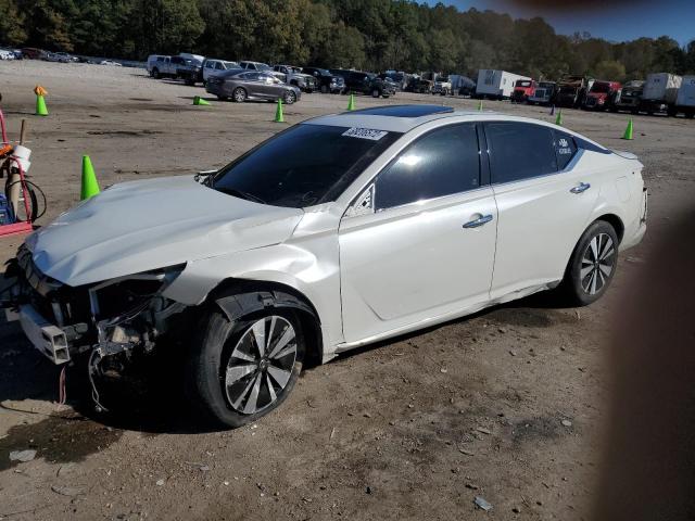 Nissan Altima sv (2019)