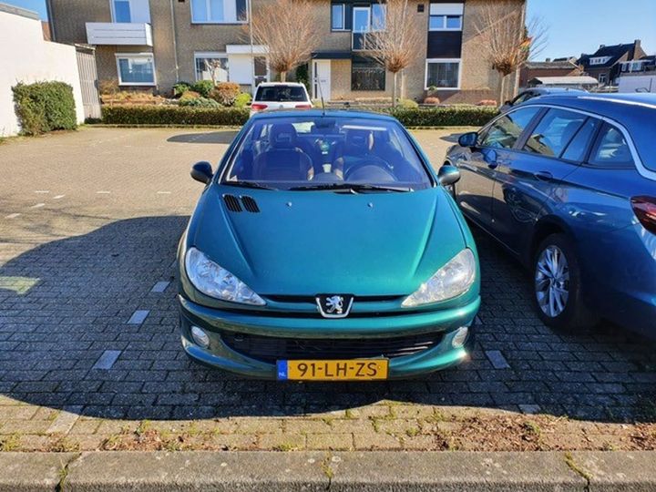 Peugeot 206 cc (2003)