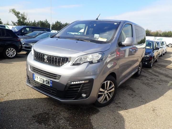 Peugeot Traveller (2021)