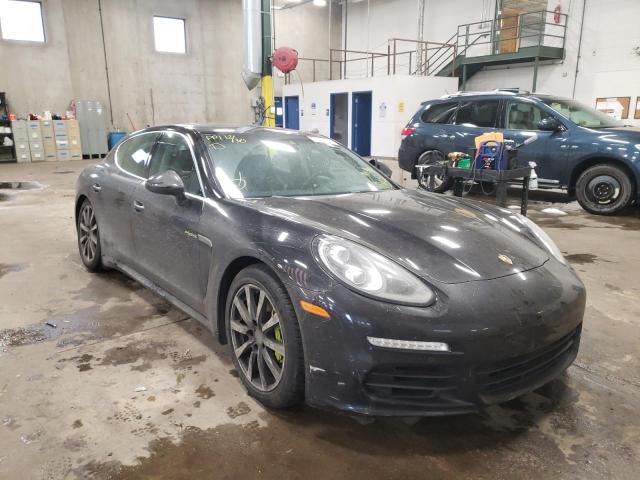 Porsche Panamera s (2016)