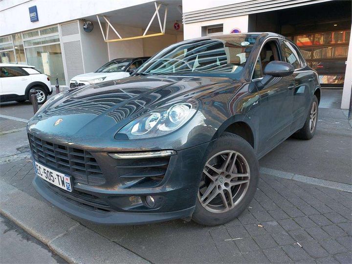 Porsche Macan (2016)
