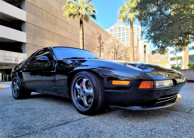 Porsche 928 (1982)
