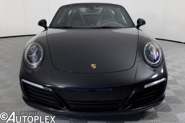 Porsche 911 (2017)