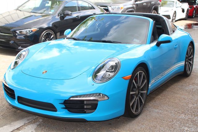 Porsche 911 (2015)