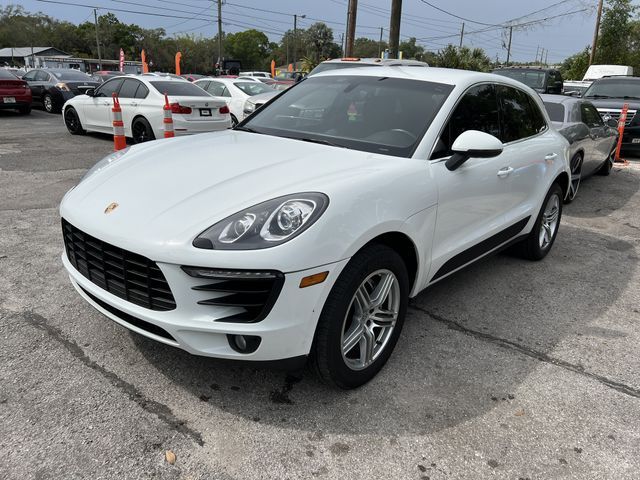 Porsche Macan (2015)
