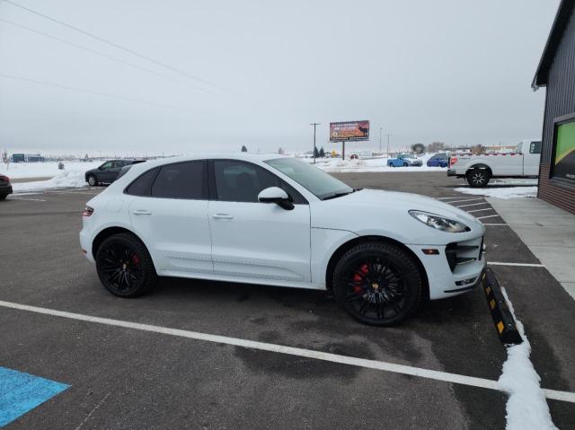 Porsche Macan turb (2016)