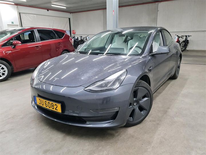 Tesla 3 (2021)