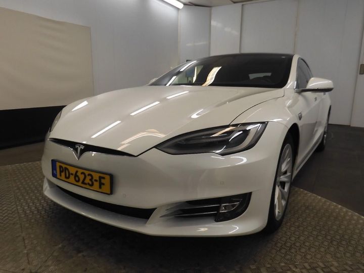 Tesla Model s (2017)