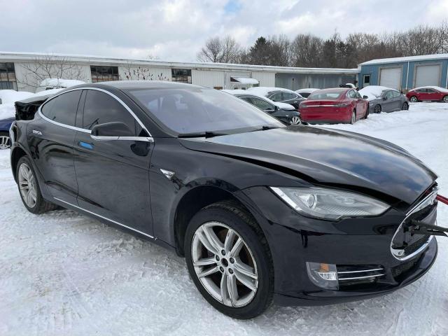 Tesla Model s (2013)