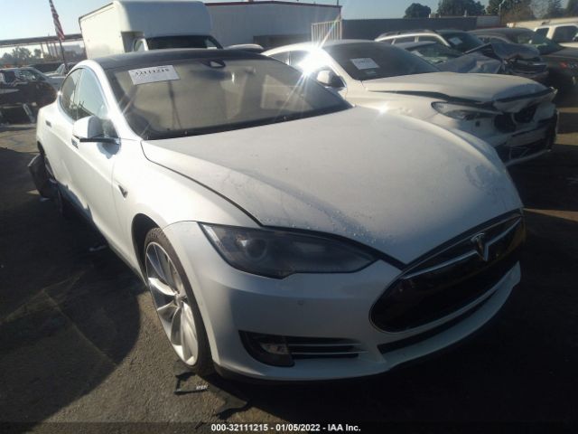 Tesla Model s (2015)