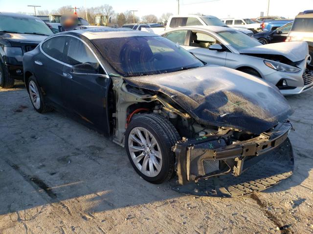 Tesla Model s (2019)