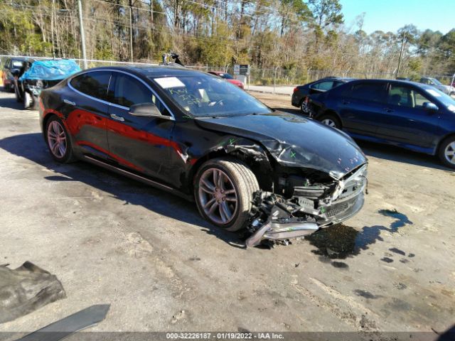 Tesla Model s (2015)