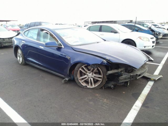 Tesla Model s (2015)