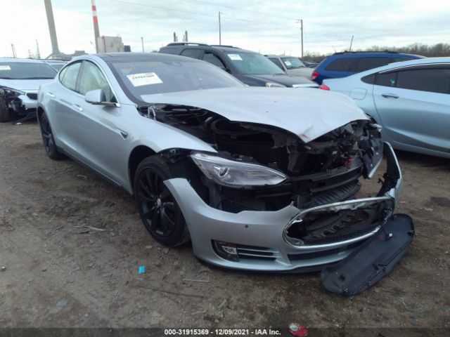 Tesla Model s (2015)